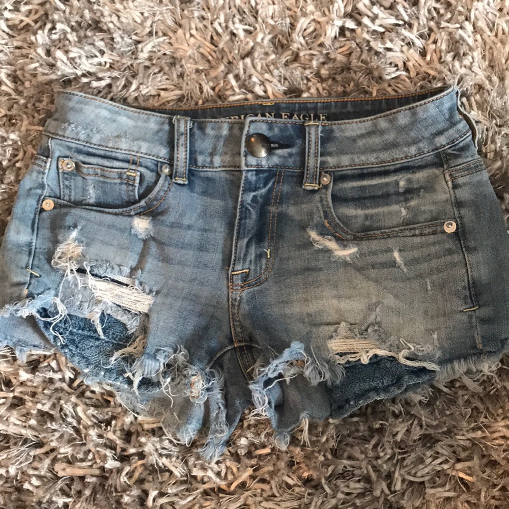 American Eagle low rise shorts